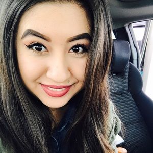 Meet your Posher, Monica